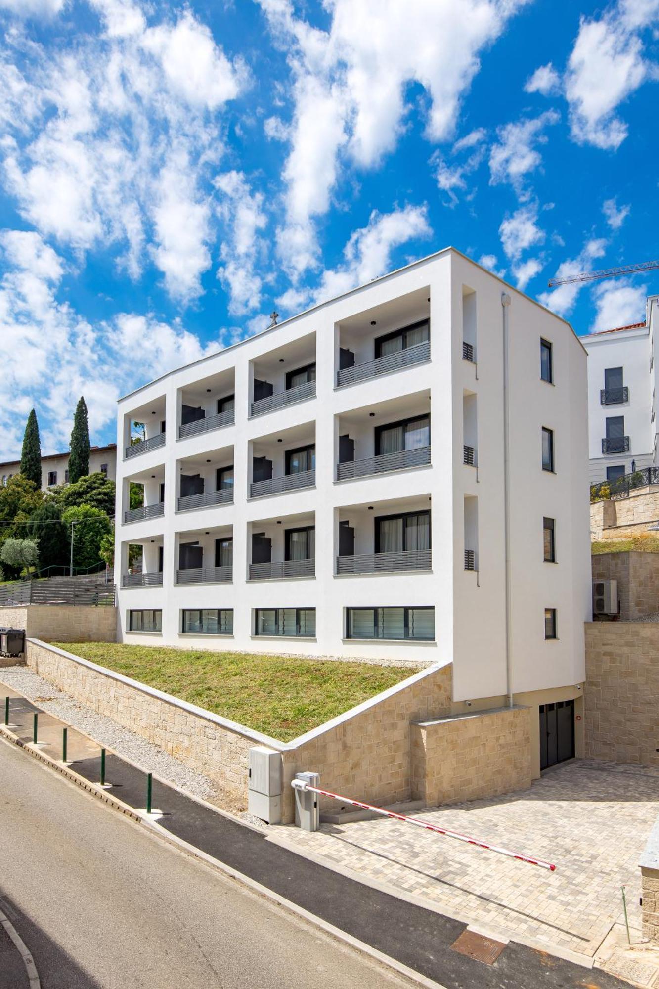 Belinda Apartments With Balcony & Private Parking Opatija Ngoại thất bức ảnh