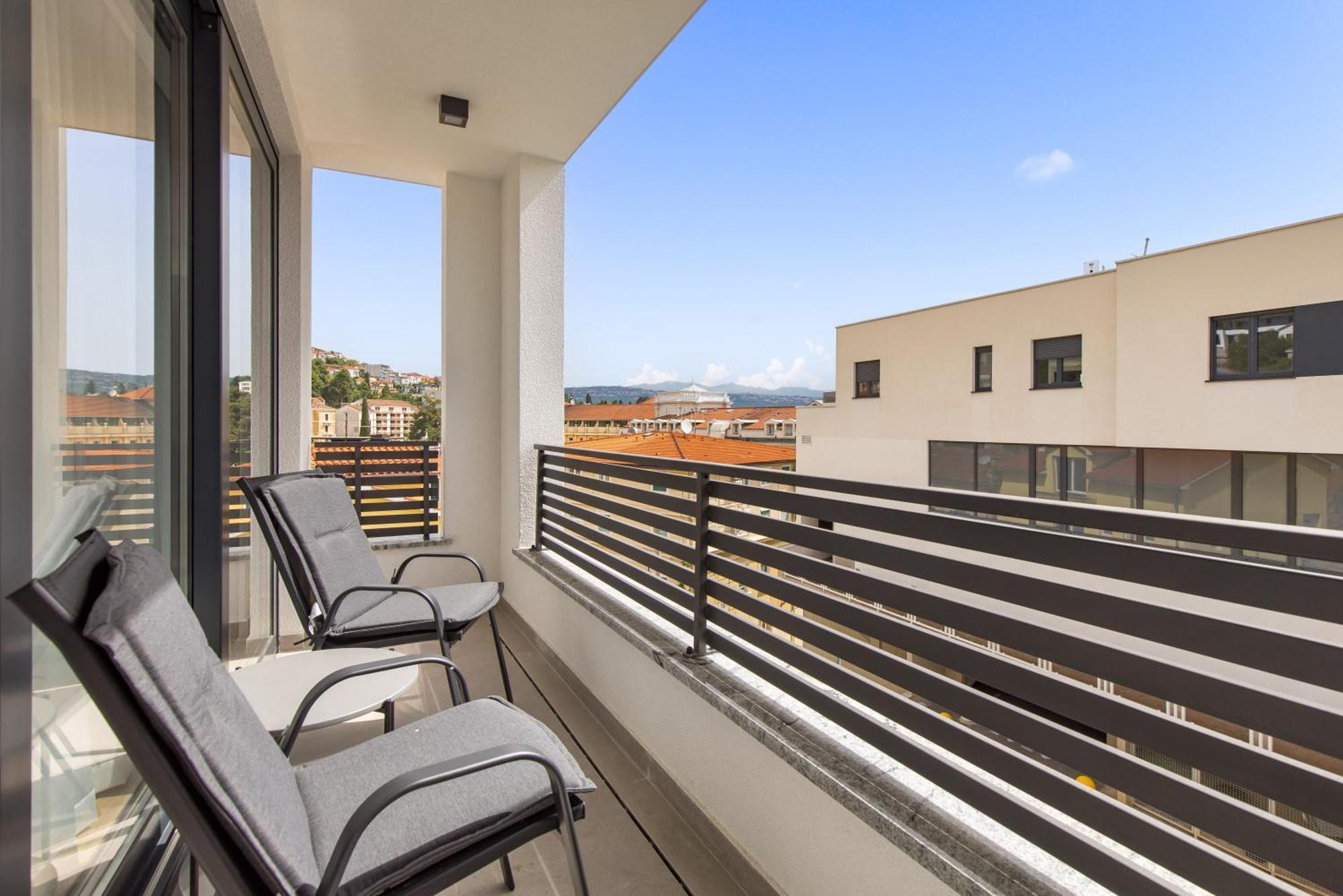 Belinda Apartments With Balcony & Private Parking Opatija Ngoại thất bức ảnh