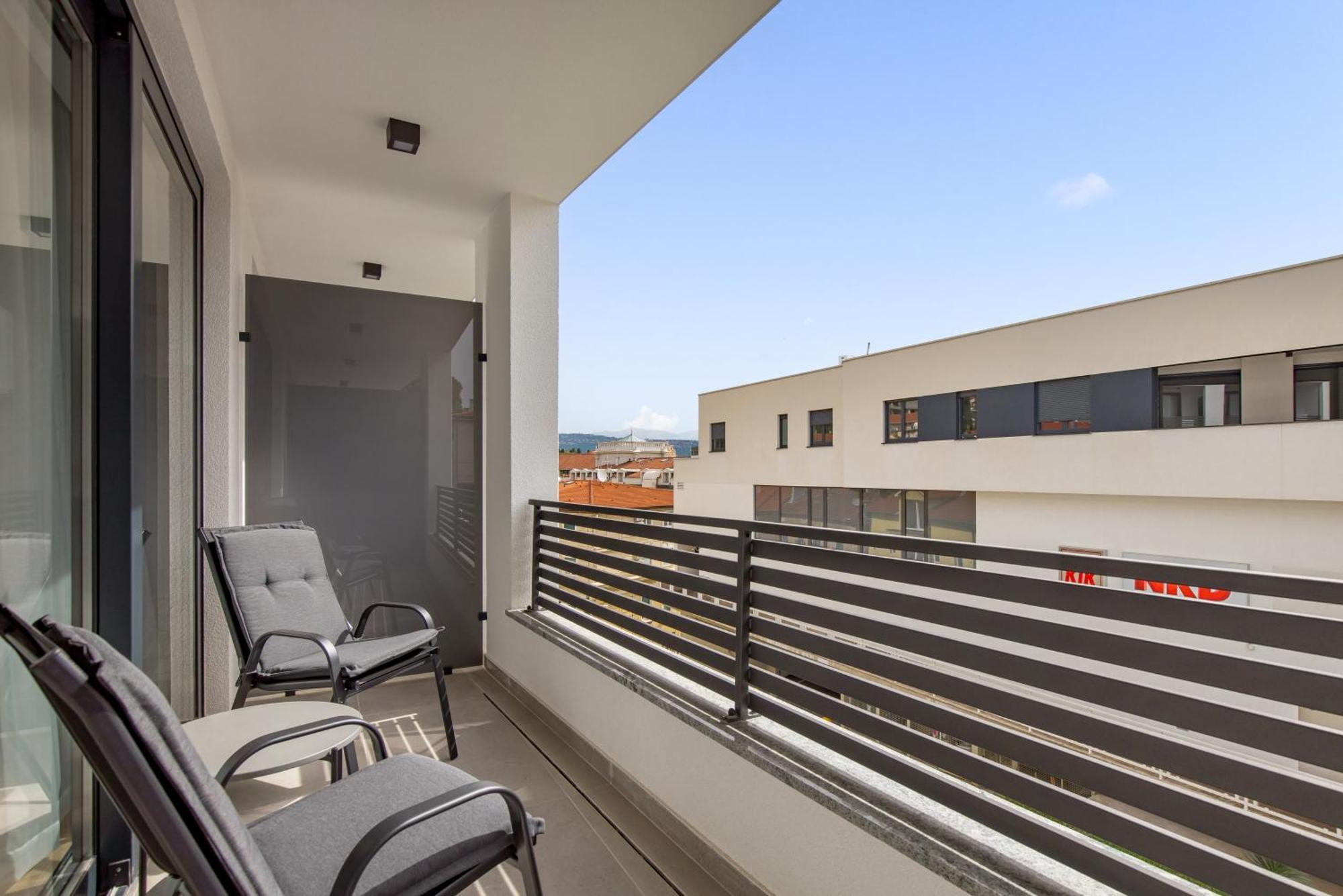 Belinda Apartments With Balcony & Private Parking Opatija Ngoại thất bức ảnh