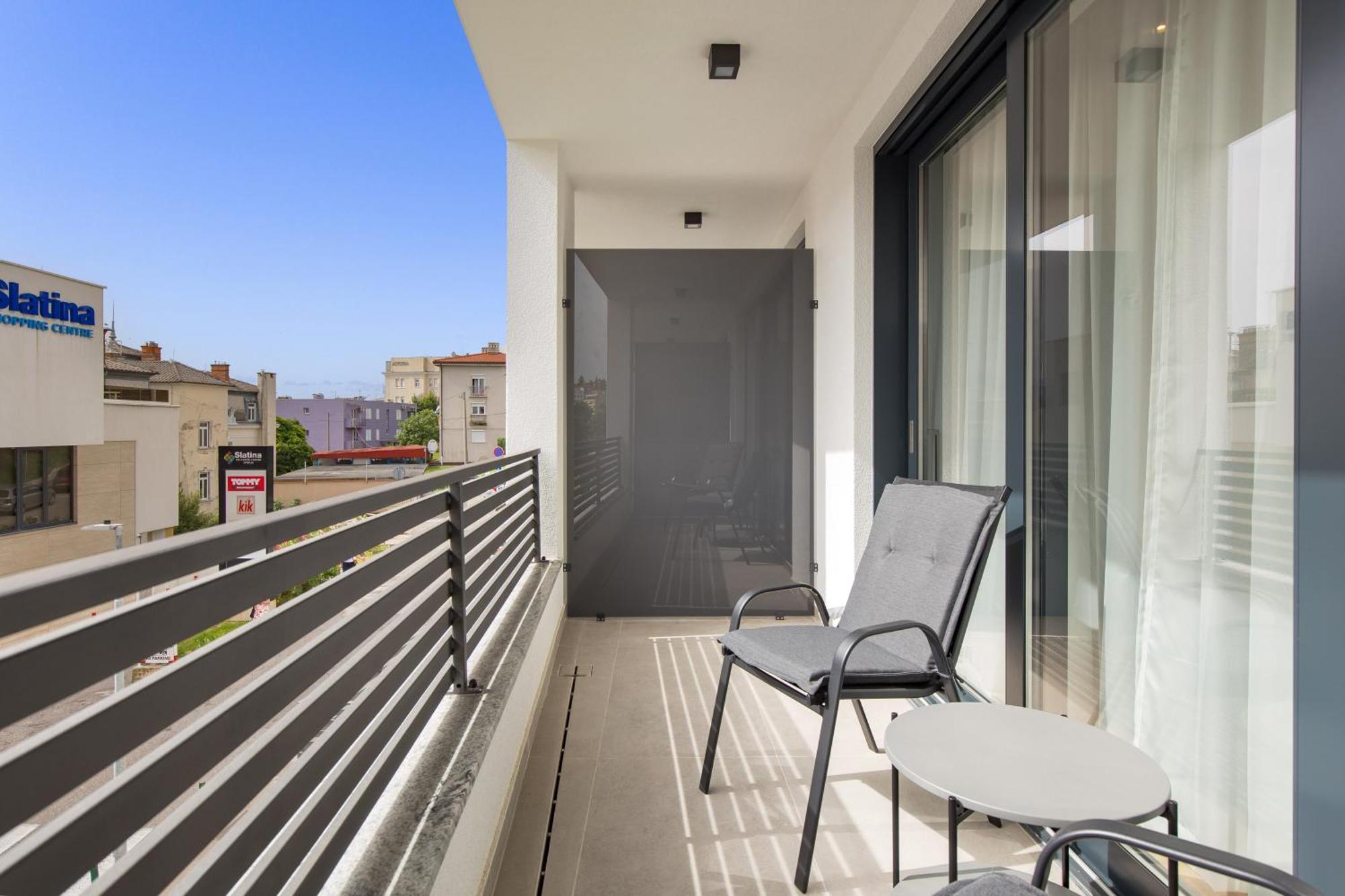 Belinda Apartments With Balcony & Private Parking Opatija Ngoại thất bức ảnh