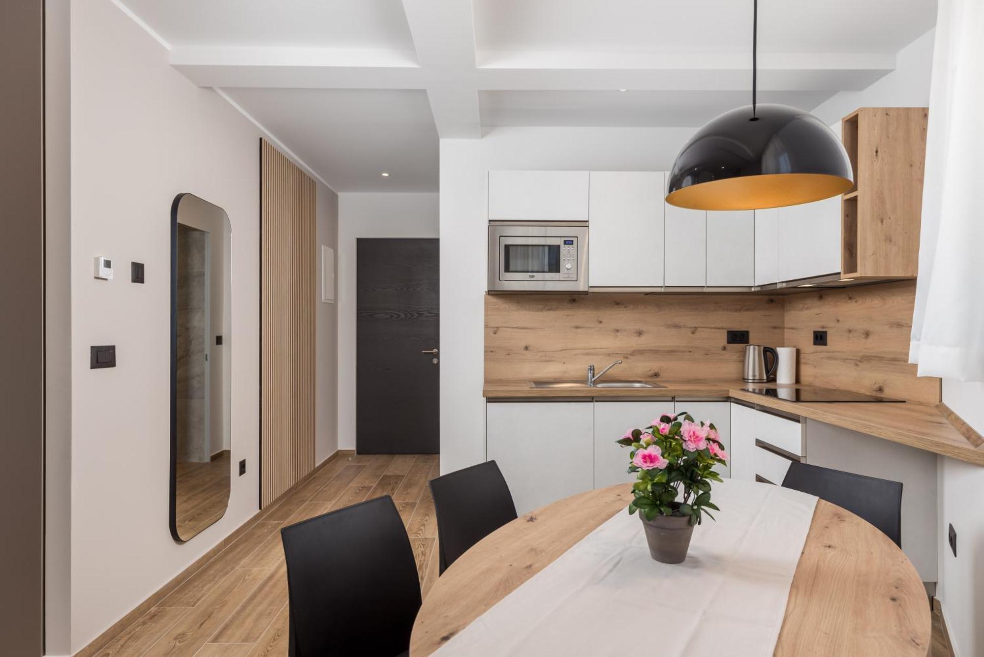 Belinda Apartments With Balcony & Private Parking Opatija Ngoại thất bức ảnh