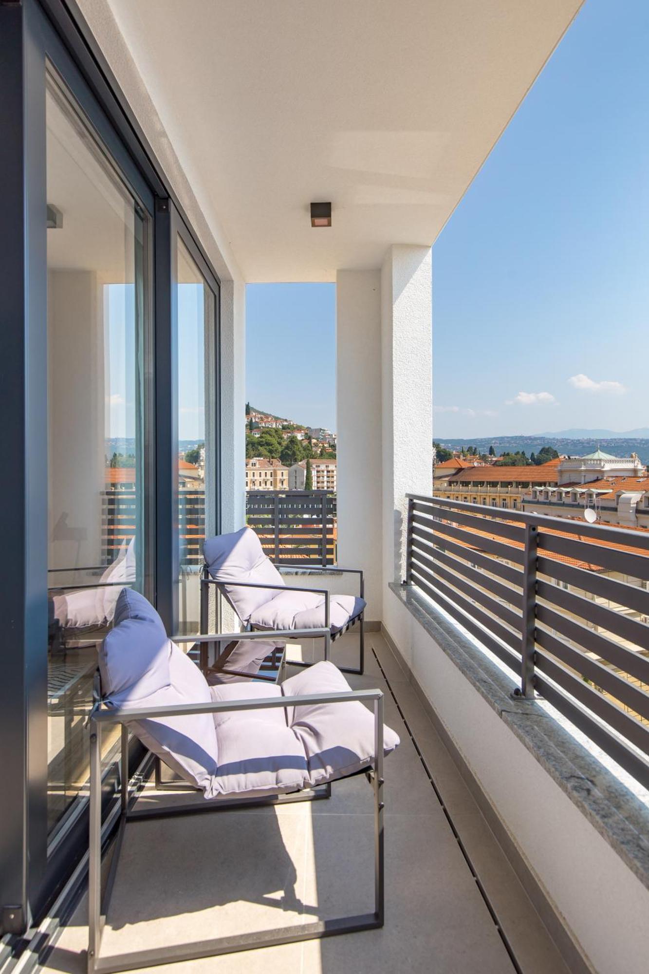 Belinda Apartments With Balcony & Private Parking Opatija Ngoại thất bức ảnh