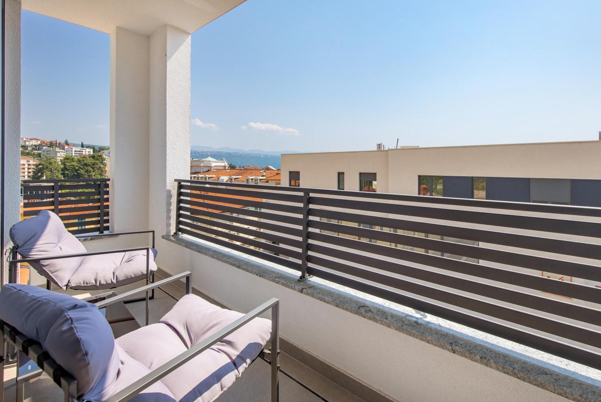 Belinda Apartments With Balcony & Private Parking Opatija Ngoại thất bức ảnh
