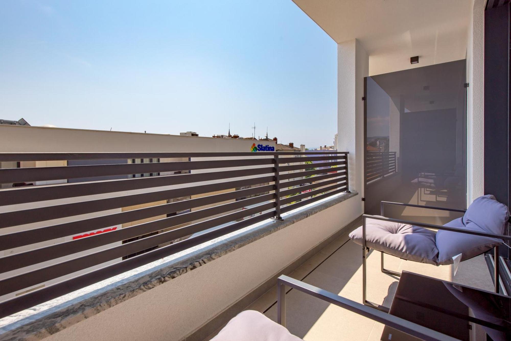 Belinda Apartments With Balcony & Private Parking Opatija Ngoại thất bức ảnh