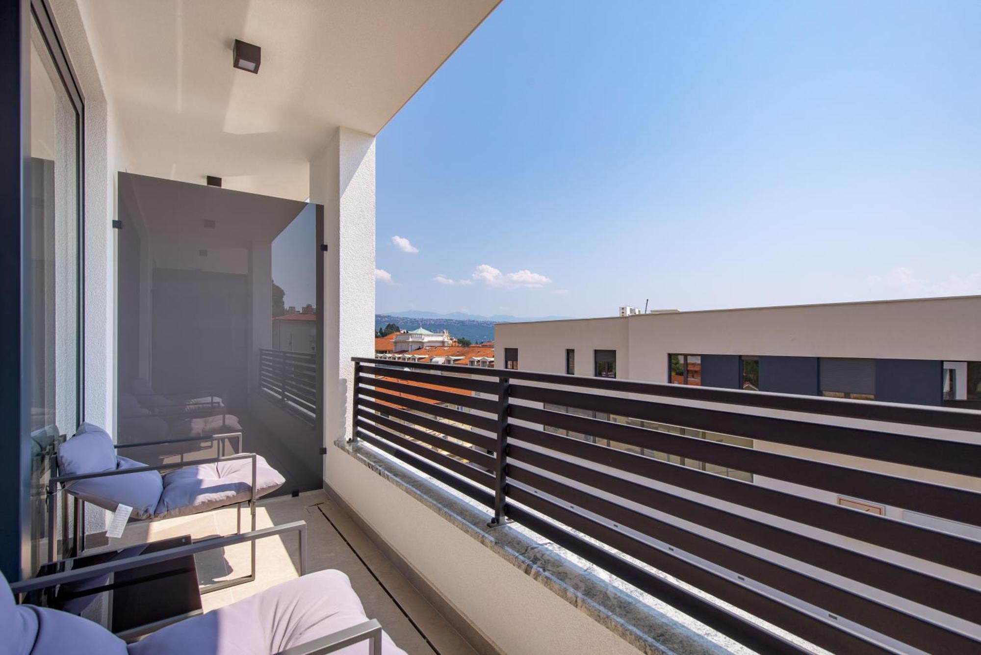 Belinda Apartments With Balcony & Private Parking Opatija Ngoại thất bức ảnh