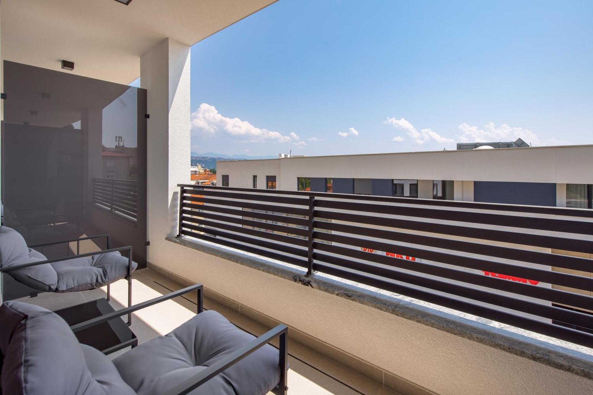 Belinda Apartments With Balcony & Private Parking Opatija Ngoại thất bức ảnh